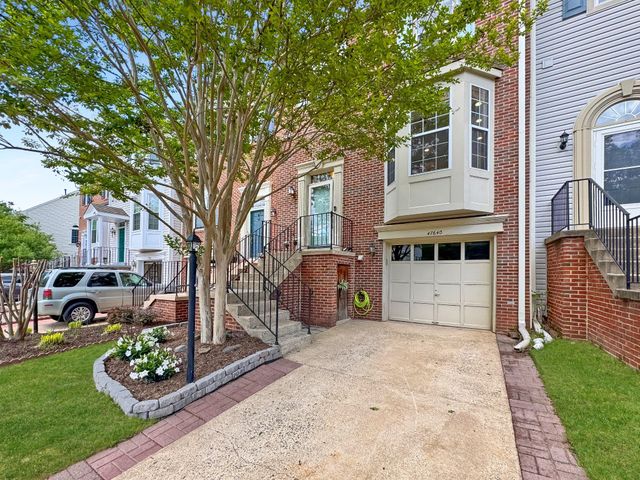 47640 COMER SQ, Sterling, VA 20165