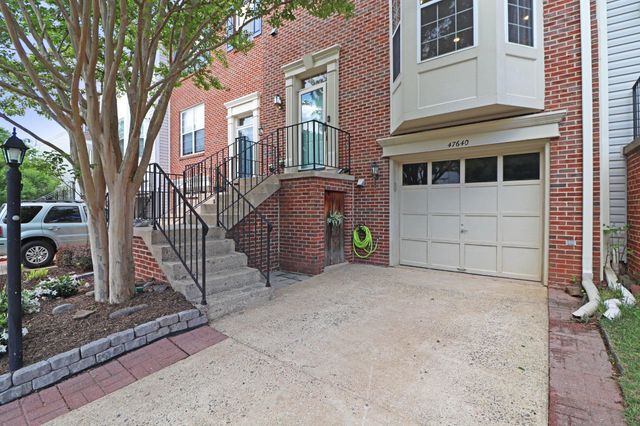 47640 COMER SQ, Sterling, VA 20165