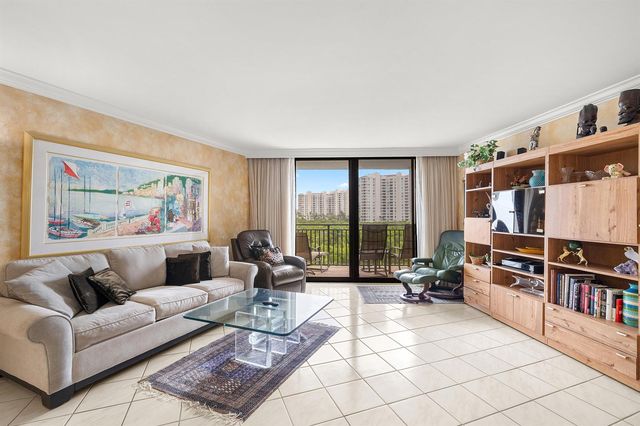 3912 S Ocean Boulevard 612, Highland Beach, FL 33487