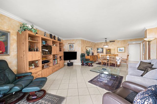 3912 S Ocean Boulevard 612, Highland Beach, FL 33487