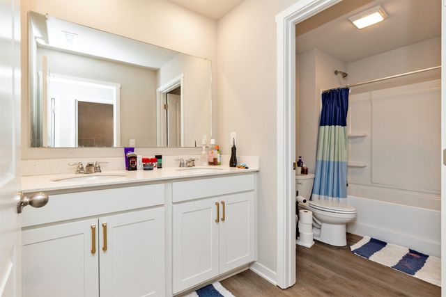 1288 NW Williamsburg Lane, Waukee, IA 50263