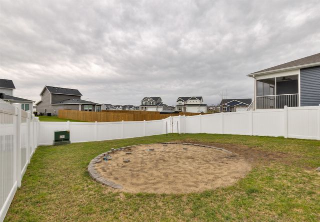 1288 NW Williamsburg Lane, Waukee, IA 50263