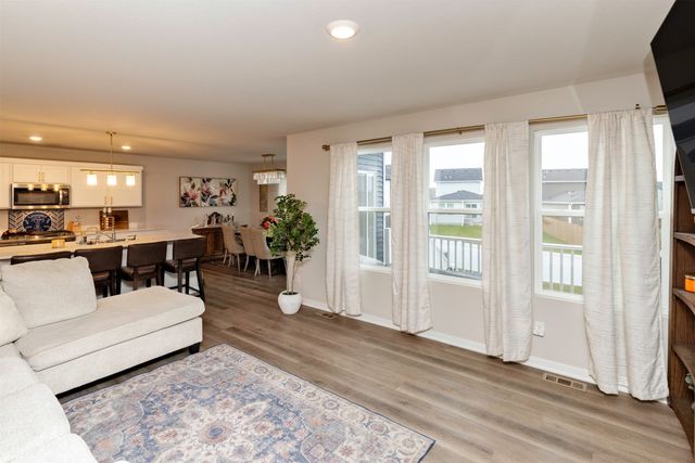 1288 NW Williamsburg Lane, Waukee, IA 50263