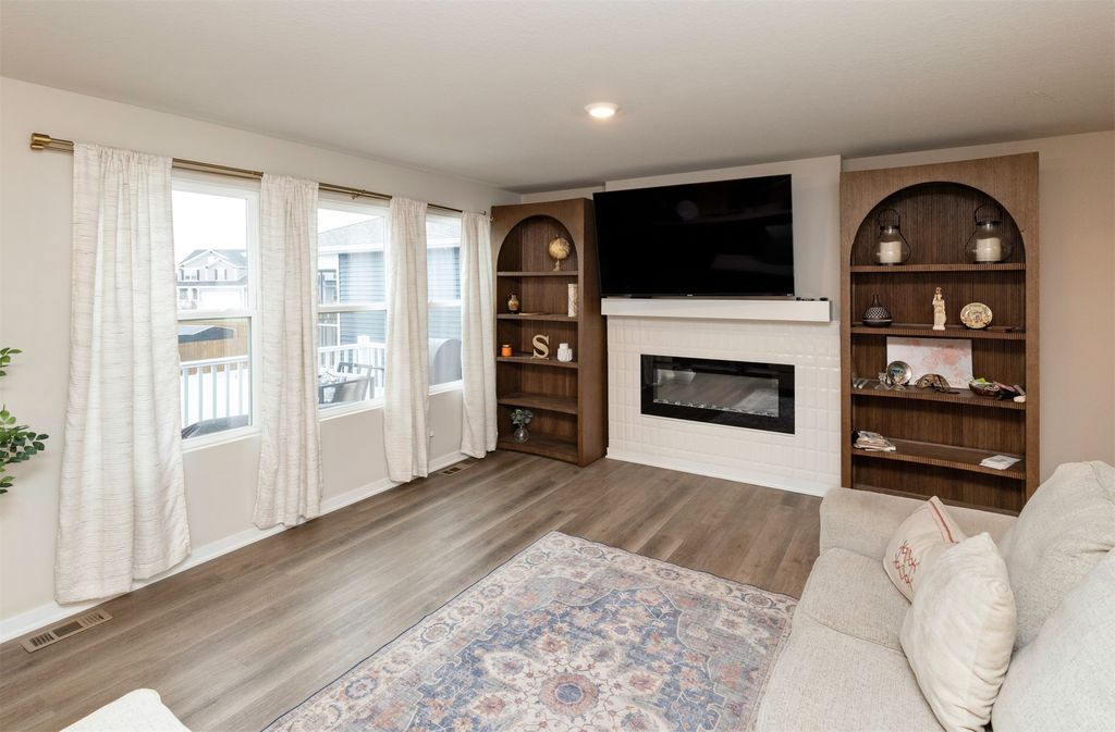 1288 NW Williamsburg Lane, Waukee, IA 50263