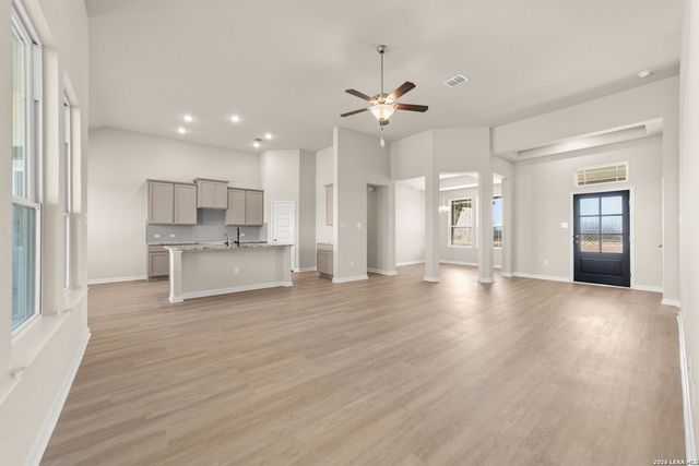 1603 Vista View Drive, Pleasanton, TX 78064