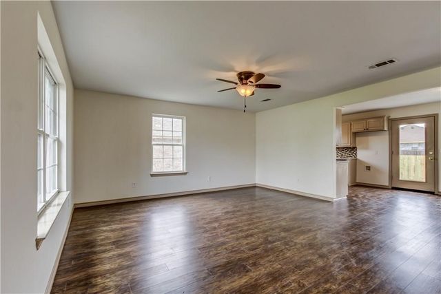 304 Timbercreek Court, Princeton, TX 75407