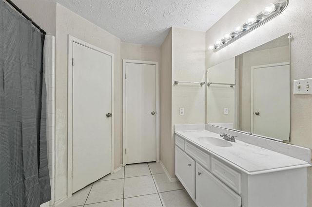 7614 Kite Hill Drive, Houston, TX 77041