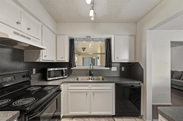 7614 Kite Hill Drive, Houston, TX 77041