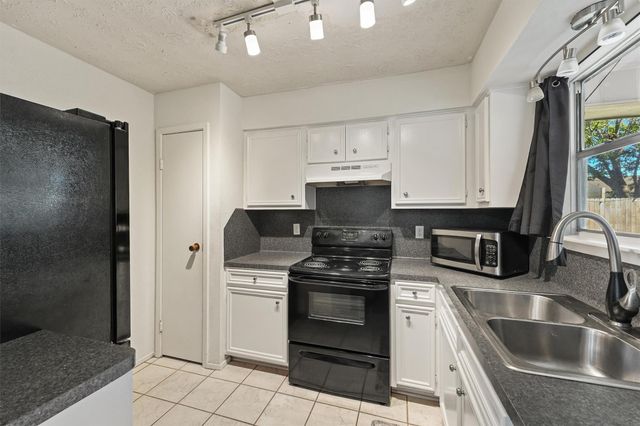 7614 Kite Hill Drive, Houston, TX 77041