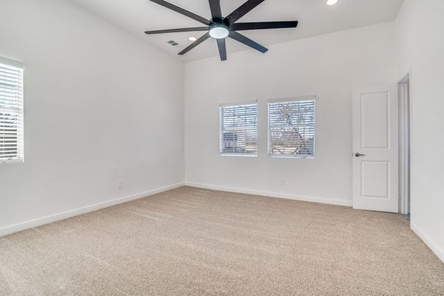 610 Tyler Street, Ennis, TX 75119