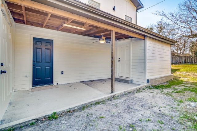 610 Tyler Street, Ennis, TX 75119