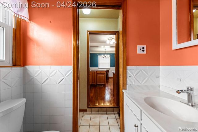 24861 Almond Avenue, Eastpointe, MI 48021