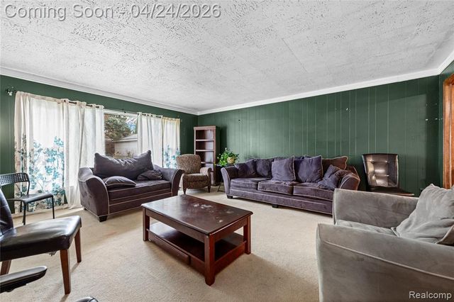 24861 Almond Avenue, Eastpointe, MI 48021