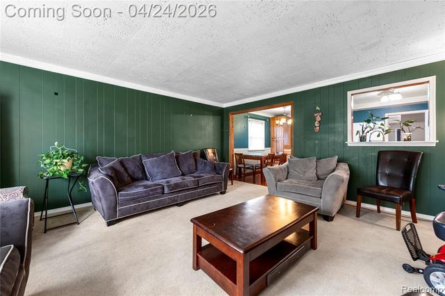 24861 Almond Avenue, Eastpointe, MI 48021