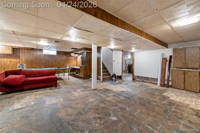24861 Almond Avenue, Eastpointe, MI 48021