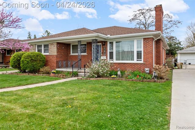 24861 Almond Avenue, Eastpointe, MI 48021