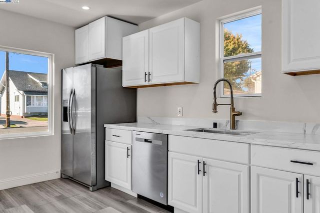 680 Mclaughlin St, Richmond, CA 94805