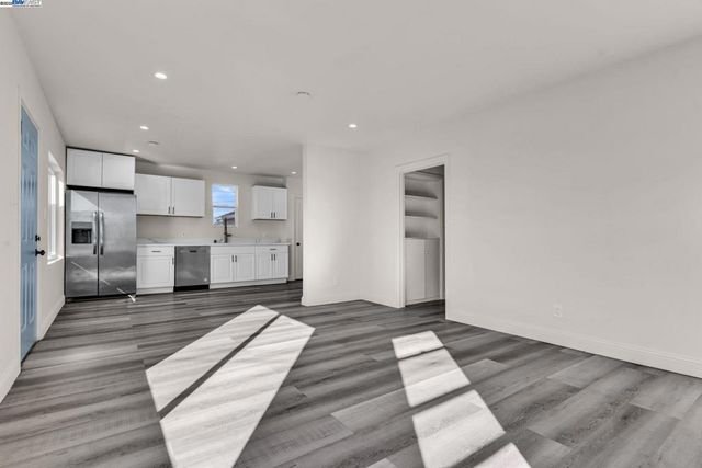 680 Mclaughlin St, Richmond, CA 94805