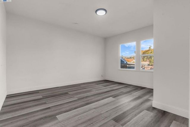 680 Mclaughlin St, Richmond, CA 94805