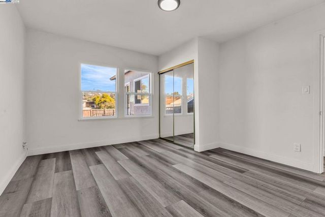 680 Mclaughlin St, Richmond, CA 94805