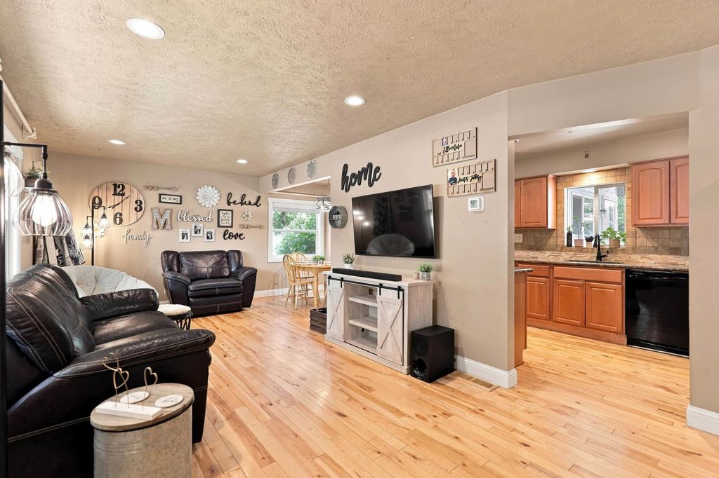 5804 N Audubon St, Spokane, WA 99205 photo 4