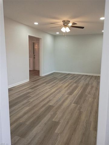 3201 Jean CT, Chesapeake, VA 23323