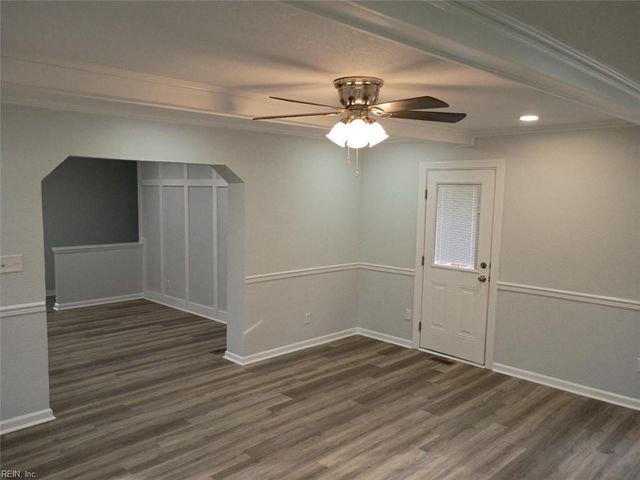 3201 Jean CT, Chesapeake, VA 23323