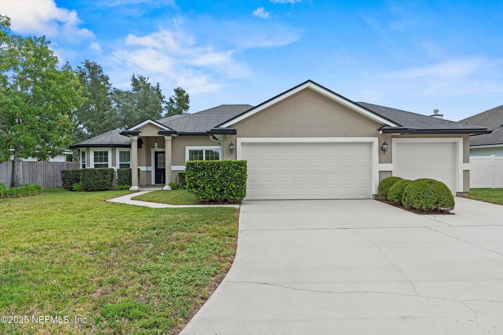 3225 GINNY LAKE Drive, Middleburg, FL 32068
