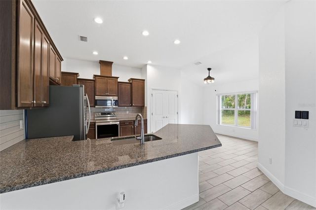 11240 MARVELWOOD ROAD, Weeki Wachee, FL 34614