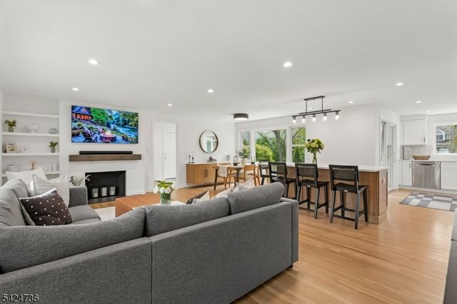 1485 Force Dr, Mountainside Boro, NJ 07092