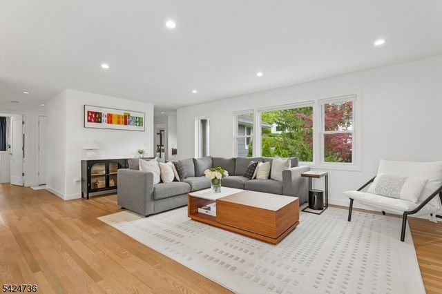 1485 Force Dr, Mountainside Boro, NJ 07092