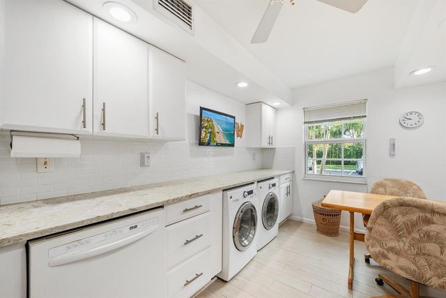 1262 N Sugar Sands Boulevard 126, Singer Island, FL 33404