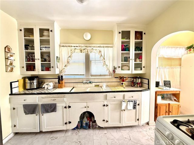 1170 W Congress Street, San Bernardino, CA 92410