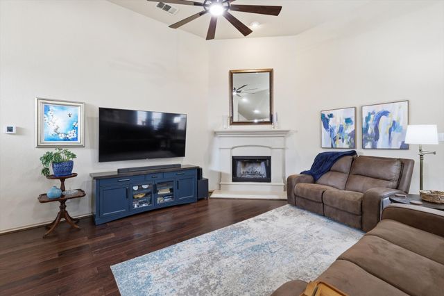 10861 Irish Glen Trail, Fort Worth, TX 76052