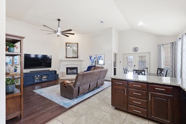 10861 Irish Glen Trail, Fort Worth, TX 76052