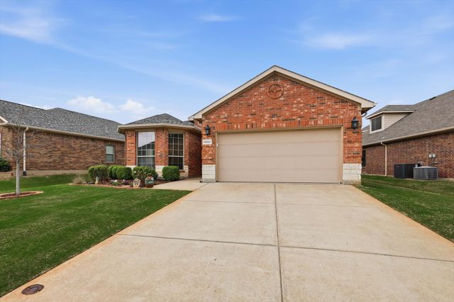 10861 Irish Glen Trail, Fort Worth, TX 76052