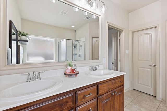 10861 Irish Glen Trail, Fort Worth, TX 76052