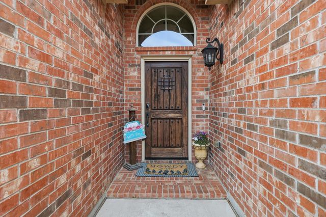 10861 Irish Glen Trail, Fort Worth, TX 76052