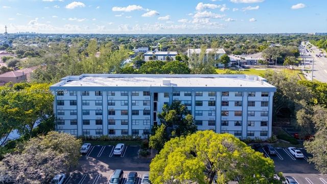 2401 Riverside Drive 518-B, Coral Springs, FL 33065