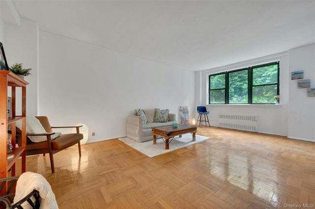 735 Kappock Street 2F, Bronx, NY 10463