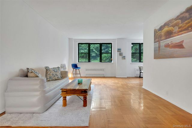 735 Kappock Street 2F, Bronx, NY 10463