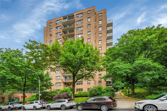 735 Kappock Street 2F, Bronx, NY 10463