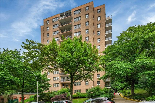 735 Kappock Street 2F, Bronx, NY 10463