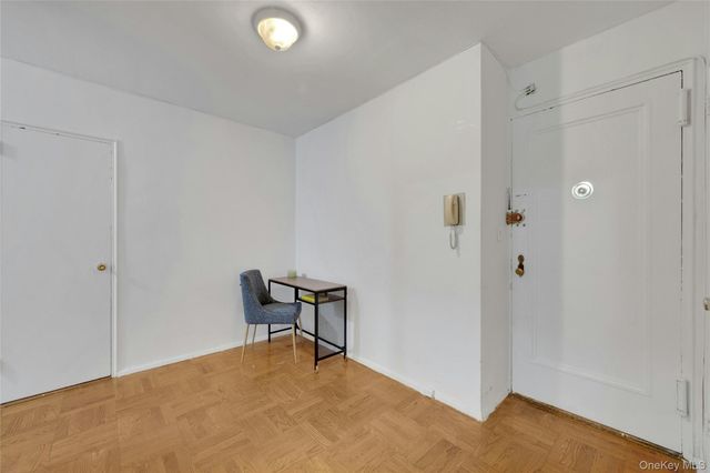 735 Kappock Street 2F, Bronx, NY 10463