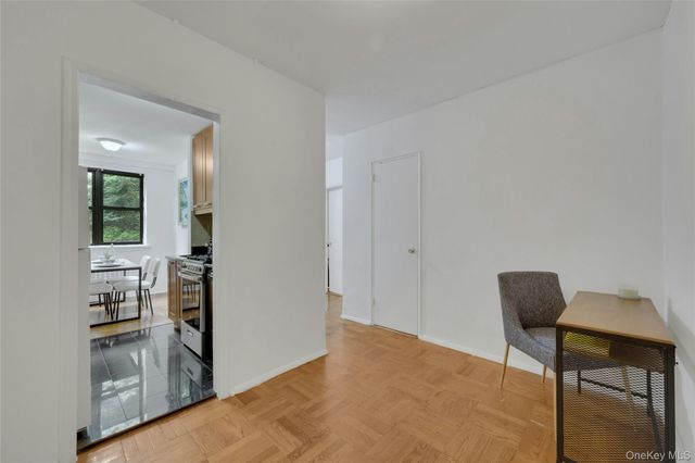 735 Kappock Street 2F, Bronx, NY 10463