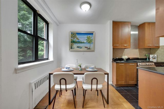 735 Kappock Street 2F, Bronx, NY 10463