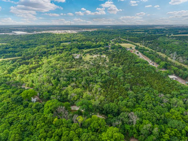 824 Truman Circle, Lancaster, TX 75146