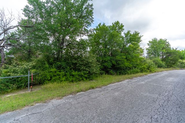 824 Truman Circle, Lancaster, TX 75146