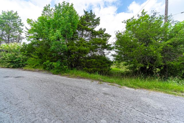 824 Truman Circle, Lancaster, TX 75146