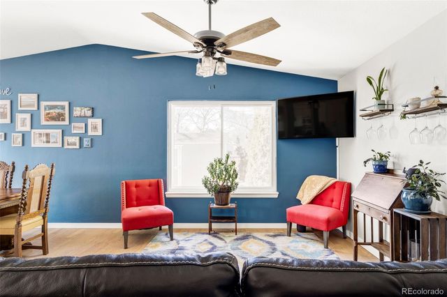 9098 W Chestnut Avenue, Littleton, CO 80128